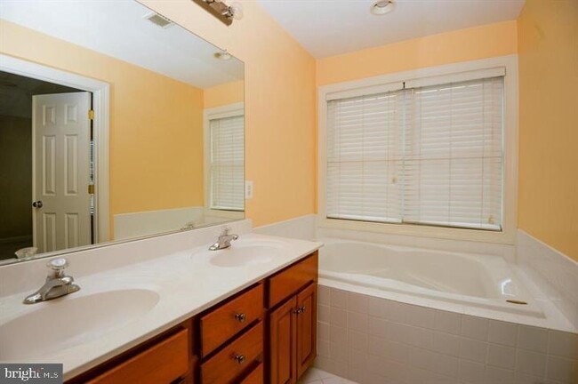 Building Photo - 13642 Lavender Mist Ln