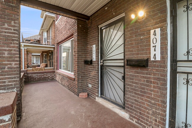 Building Photo - 4074 Virginia Park St