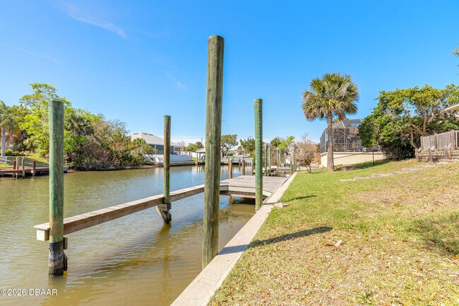 Building Photo - 10 Cormorant Ct