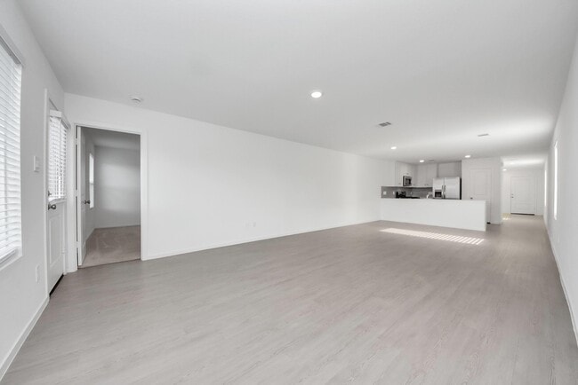 Building Photo - 248 Hazy Pnes Ln