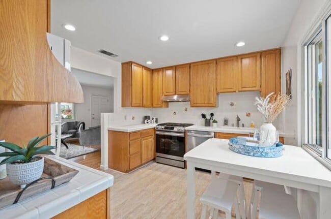 Building Photo - 1813 Beech St