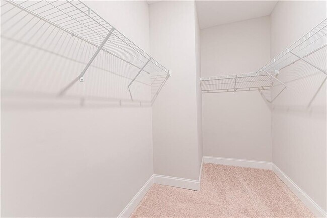 Building Photo - 3634 Via Nuova Ln