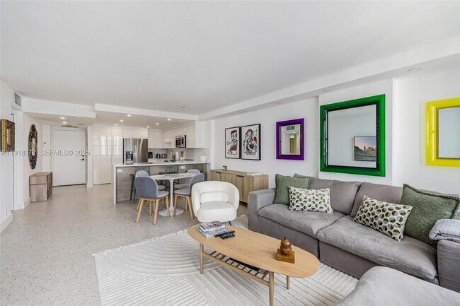 Building Photo - 1865 Brickell Ave