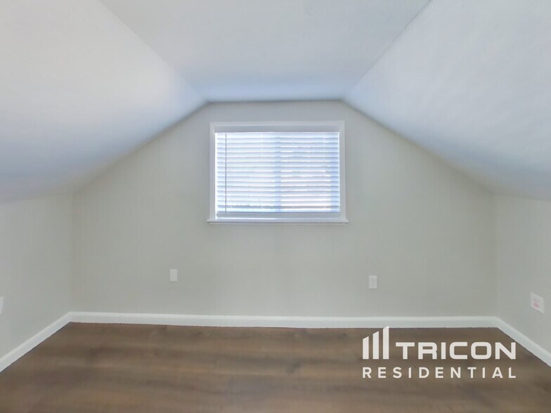 Building Photo - 8408 E F St