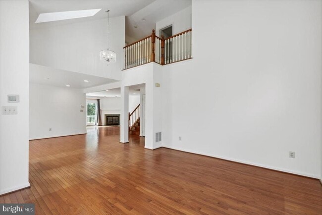 Building Photo - 146 Canterbury Ln