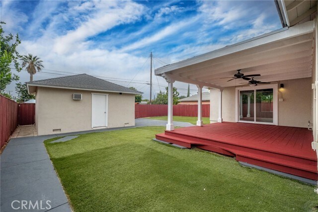 Building Photo - 20756 Saticoy St