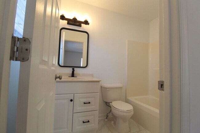 Building Photo - Discover modern living in this recently re...