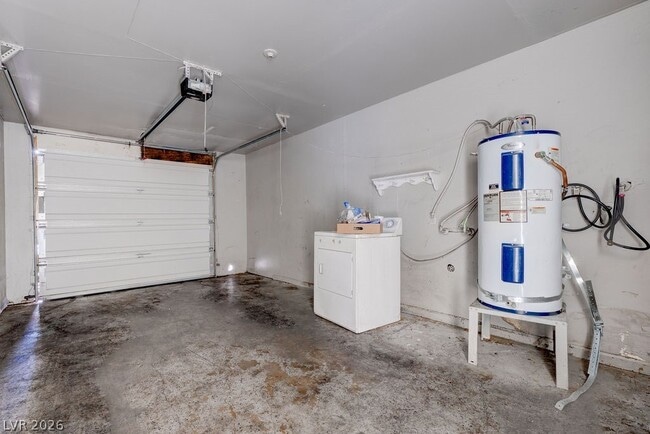 Building Photo - 5198 Greene Ln