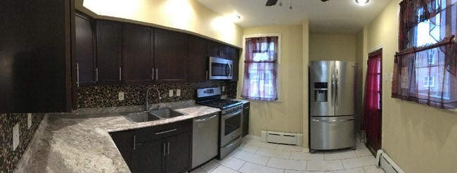 Building Photo - 1143 Rosalie St