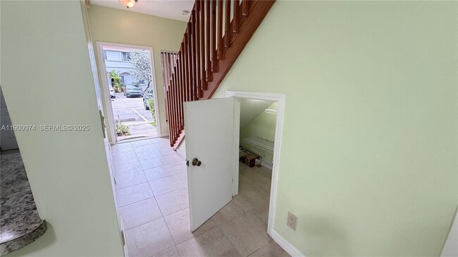 Building Photo - 870 NE 212th Terrace