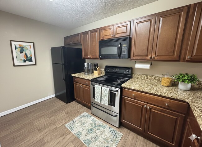 Building Photo - 610 Kenwick Cir