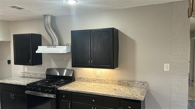 Building Photo - 2118 Westwood Dr