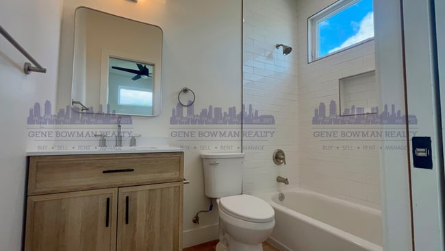 Building Photo - 6742 Waterman Ct