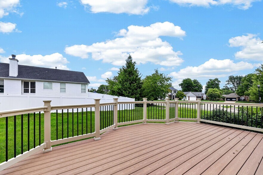 Building Photo - 2600 Northcliffe Dr