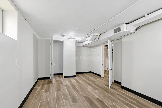 Building Photo - 1458 Beech St