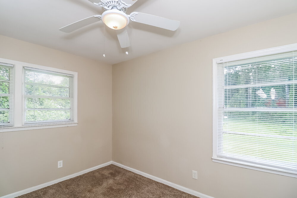 Building Photo - 3301 Howell Cir