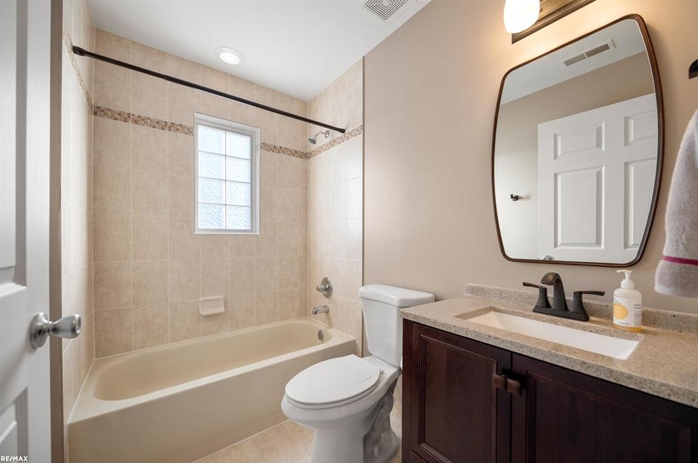 Building Photo - 14230 Moravian Manor Cir