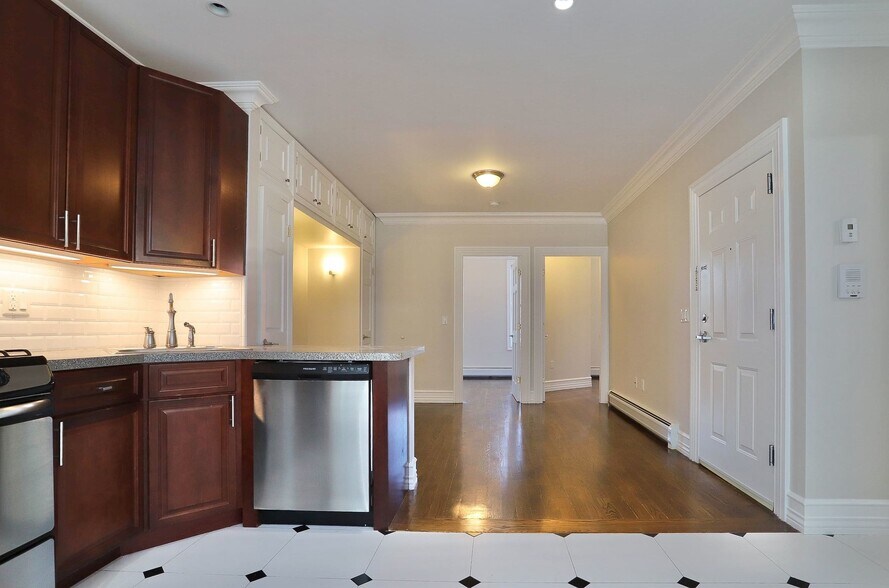 View towards living room - 603 Bloomfield St