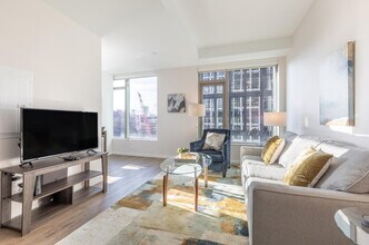 Building Photo - 131 Seaport Blvd