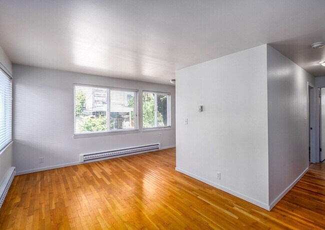 Interior Photo - The Standard