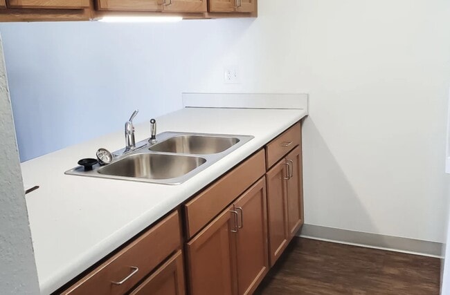 Building Photo - 378 Poplar St