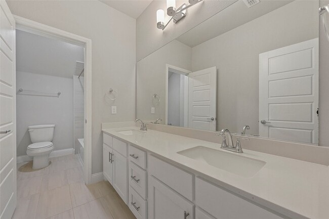 Building Photo - 12732 Cooper River Trl
