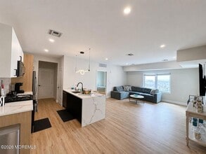 Building Photo - 401 Boulevard