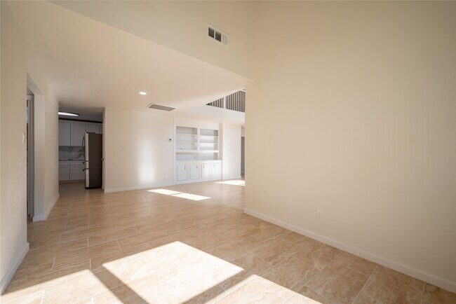 Building Photo - 1923 Big Horn Dr