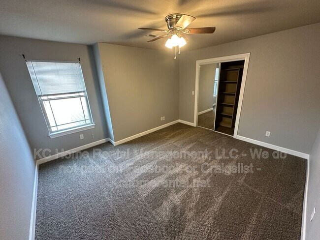 Building Photo - 10547 Kane Dr