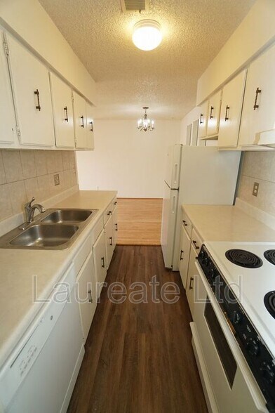 Building Photo - 7755 E Quincy Ave