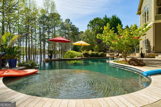 Building Photo - 115 Peninsula Dr