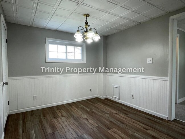 Building Photo - 27 Hathaway Dr