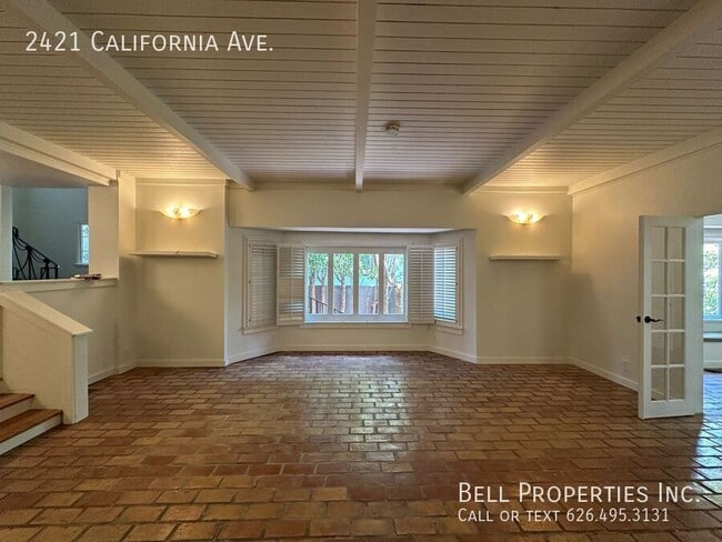 Building Photo - 2421 California Ave
