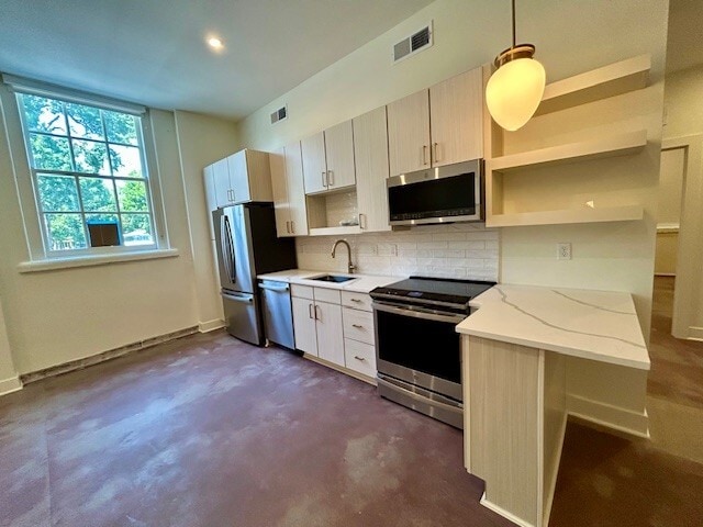 Building Photo - The Belknap