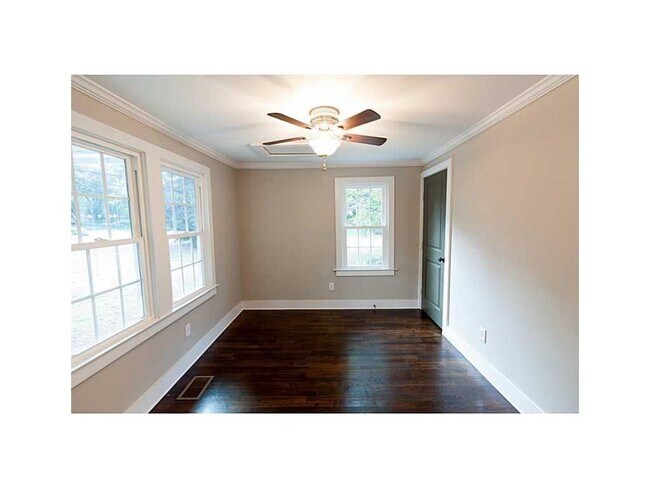 Building Photo - 784 Valley Brook Rd