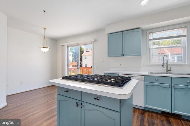 Building Photo - 18506 Carriage Walk Cir