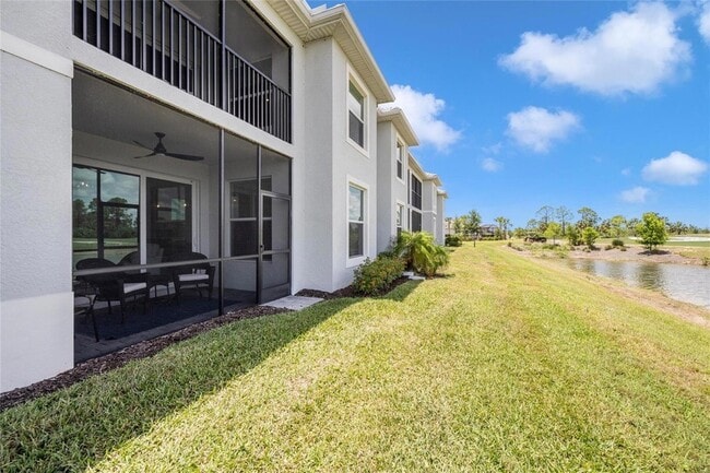 Building Photo - 12470 Wellen Golf St