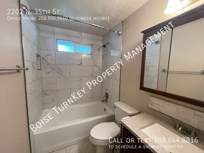Building Photo - 2202 N 35th St