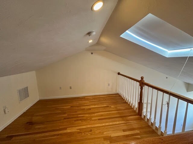 Building Photo - 47 Alder St