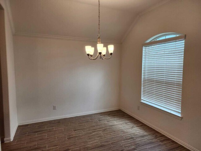 Building Photo - 13003 Hydeland Dr