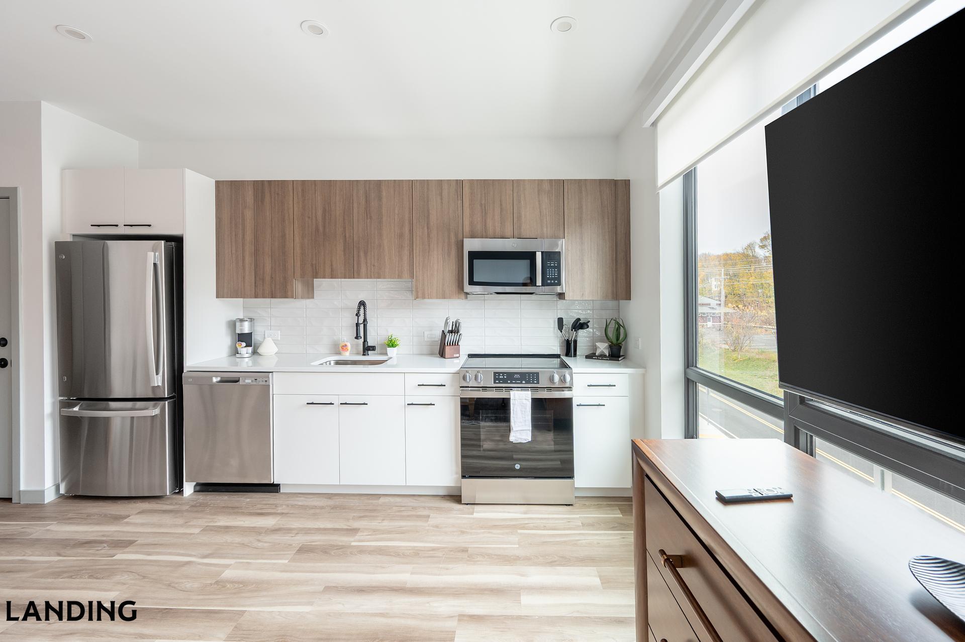 Building Photo - 39 Railroad Ave