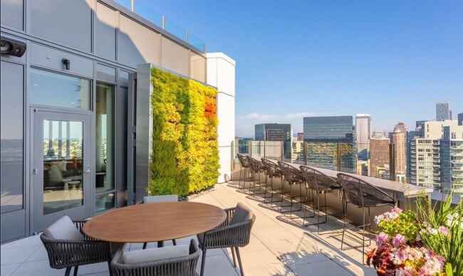 Building Photo - Modern Spire Condo with Space Needle Views in Belltown