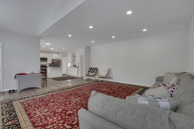 Building Photo - 5920 Triplett Square