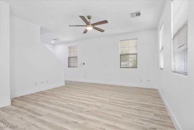 Building Photo - 32 Red Oak Canyon St