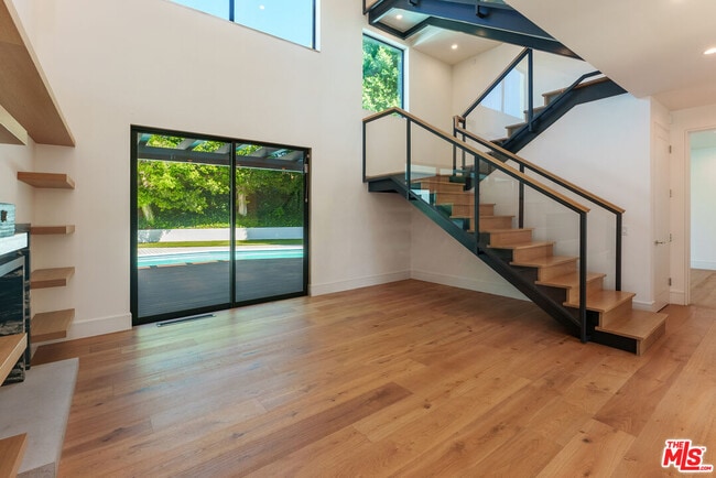 Building Photo - 382 Aderno Way