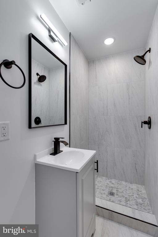 Building Photo - 1634 W Susquehanna Ave