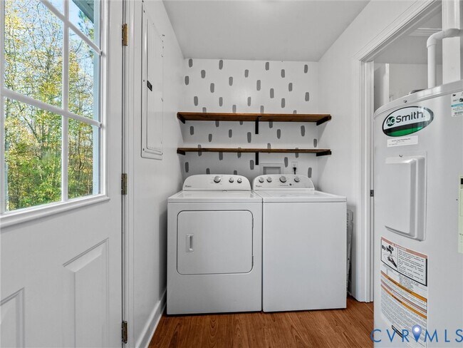 Building Photo - 5301 Little Flock Church Ln