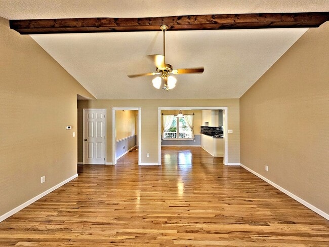 Building Photo - HOUSE FOR RENT - 4BR - Harvest