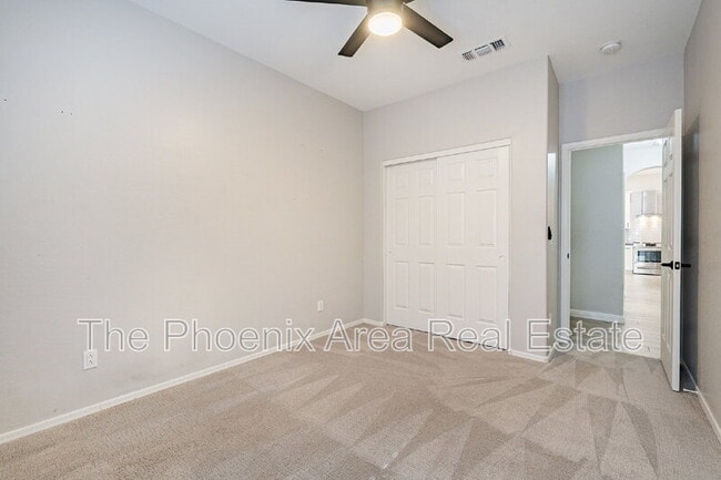 Building Photo - 2823 E Tulsa St