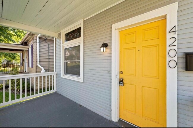 Building Photo - 4200 Homer Ave